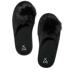 New Victoria's Secret Pom Pom Pretty Black Slippers Medium sz 7-8
